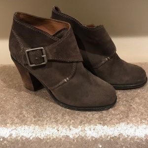 Lucky 🍀 Brand leather booties size 7 EUC